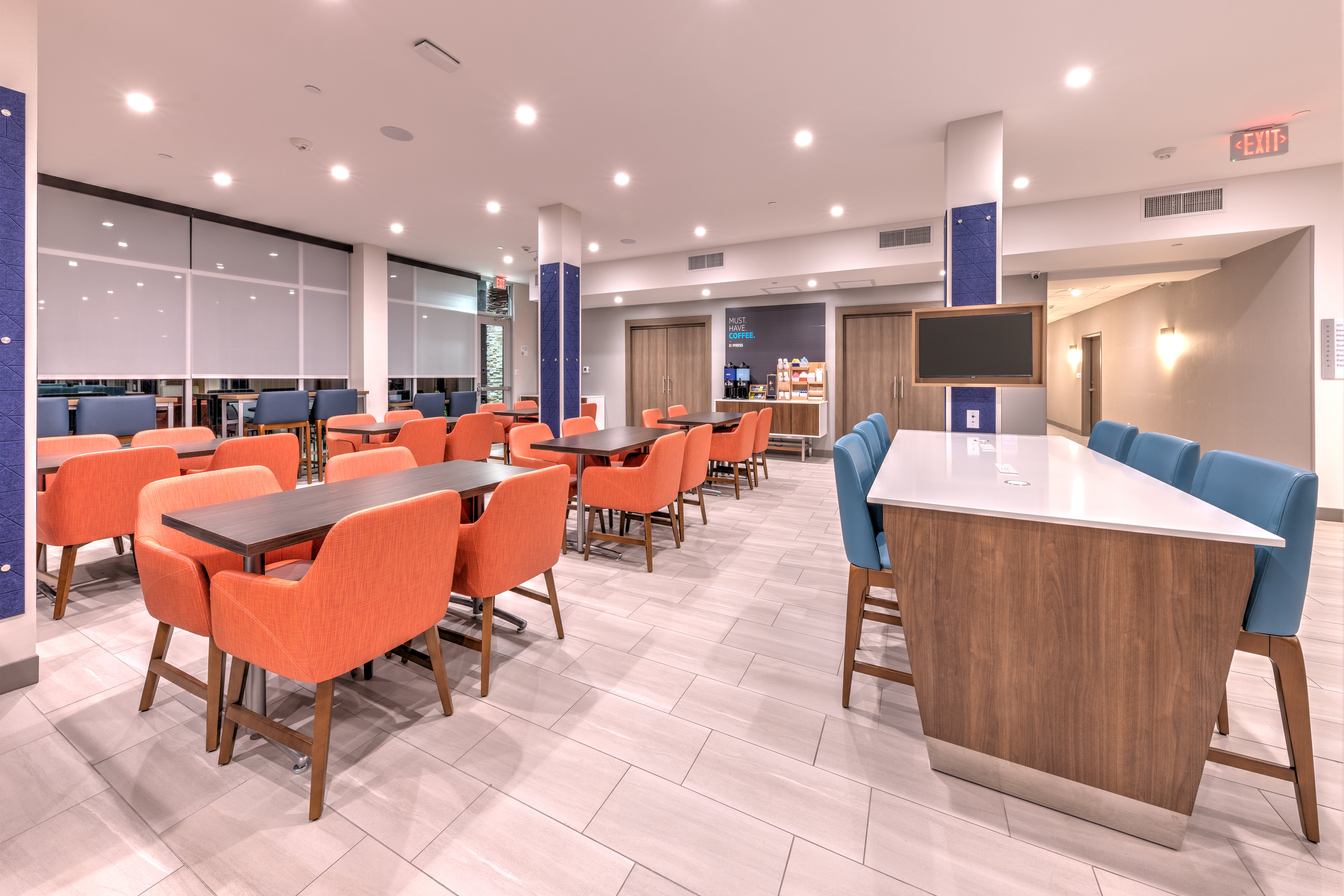 holiday inn express and suites austin airport east
