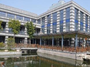 gloria grand hotel wuxi