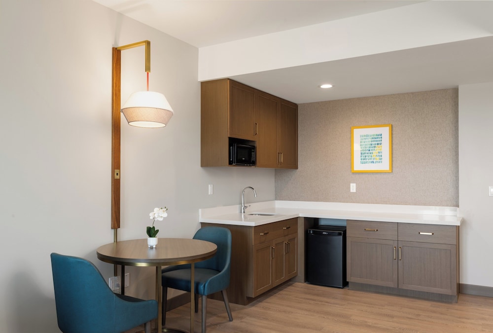 holiday inn hotel and suites monterey park los angel