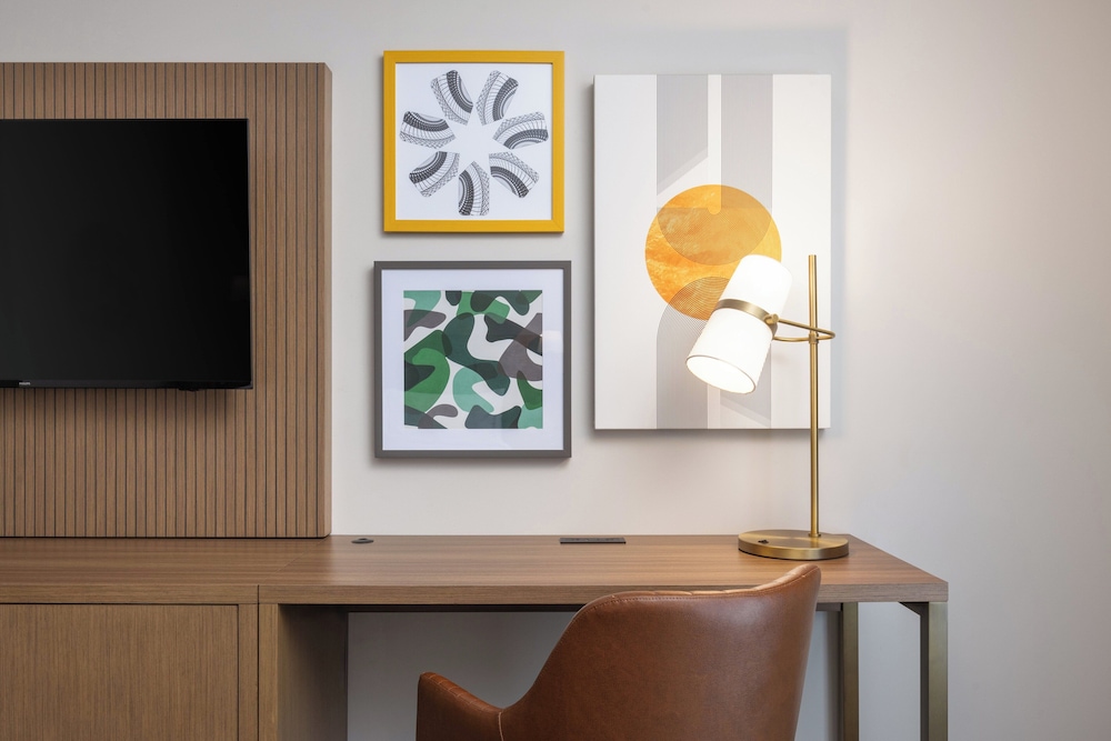 holiday inn hotel and suites monterey park los angel