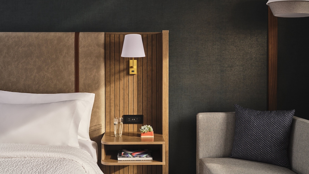 holiday inn hotel and suites monterey park los angel