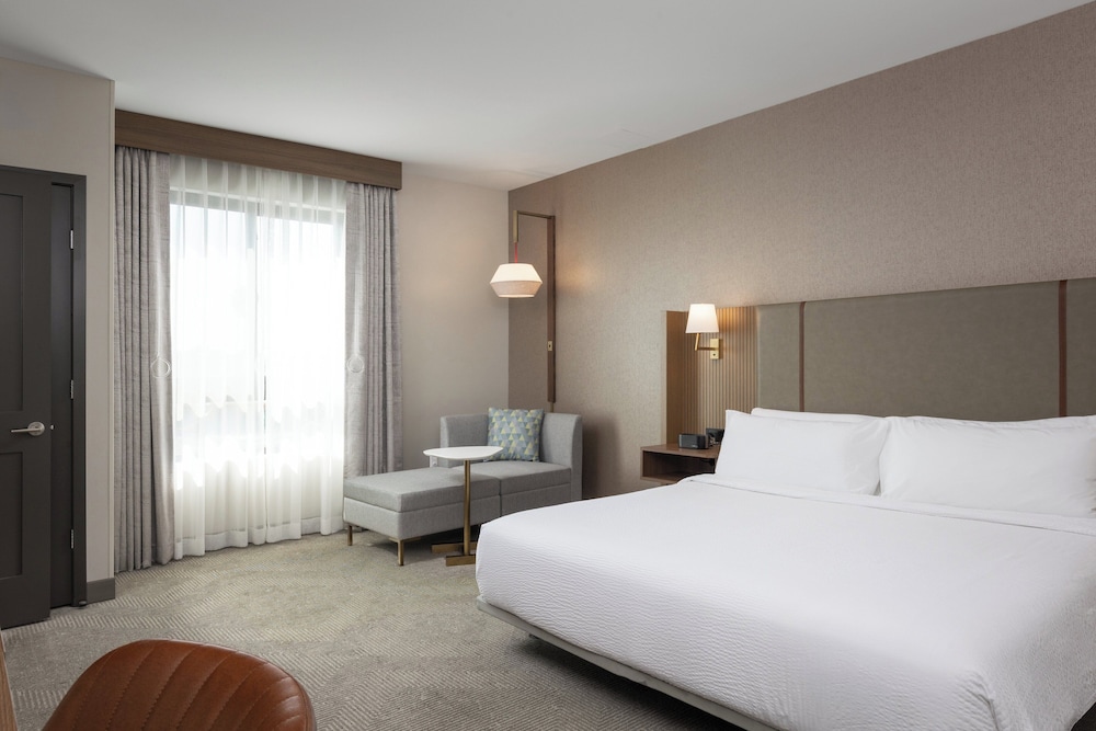 holiday inn hotel and suites monterey park los angel