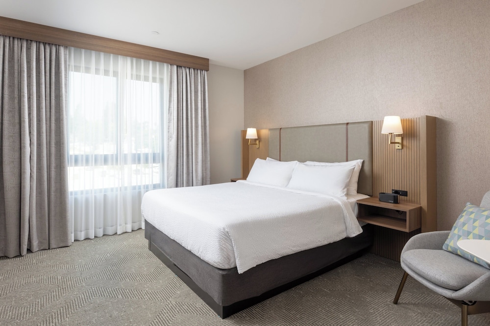 holiday inn hotel and suites monterey park los angel