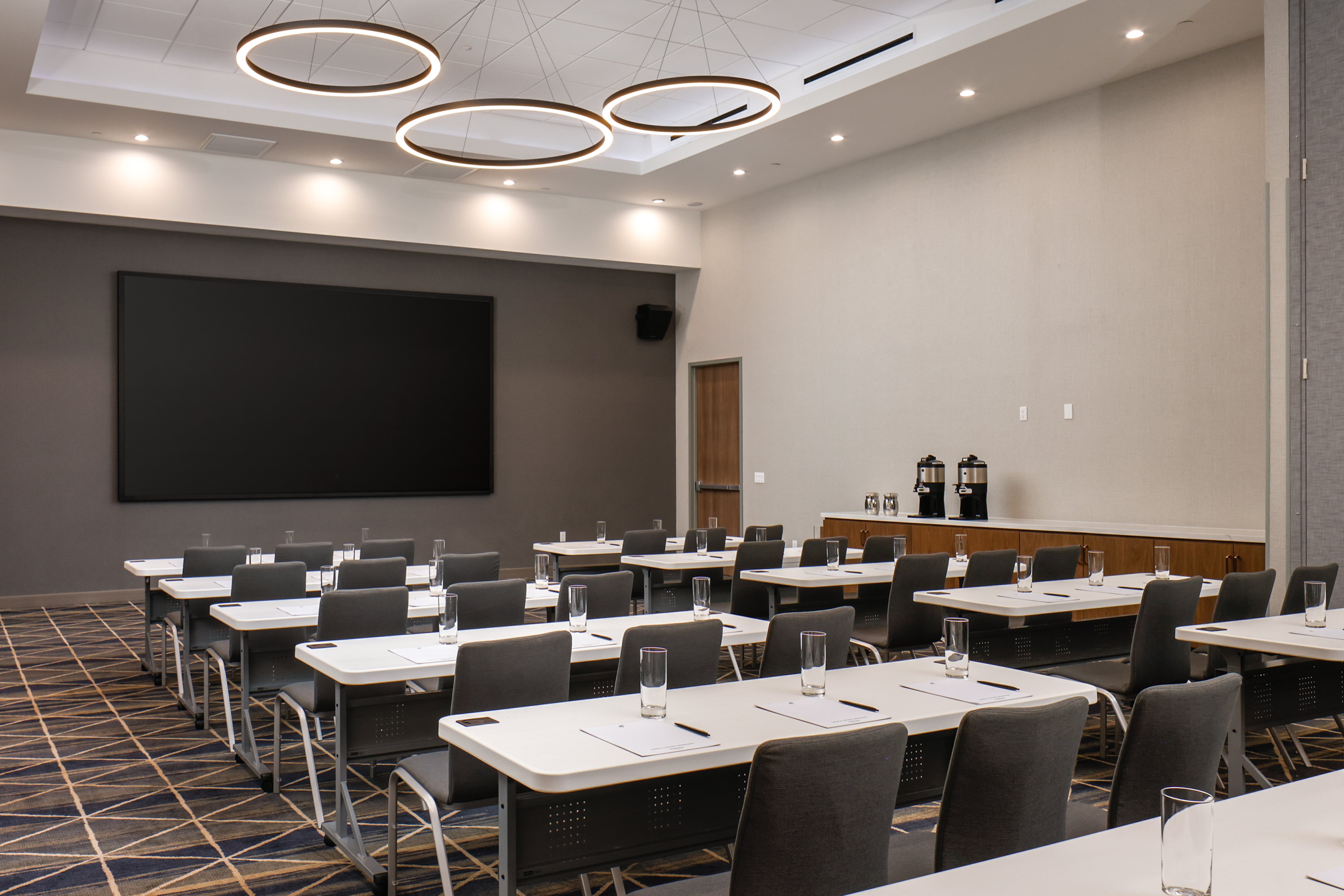 holiday inn hotel and suites monterey park los angel