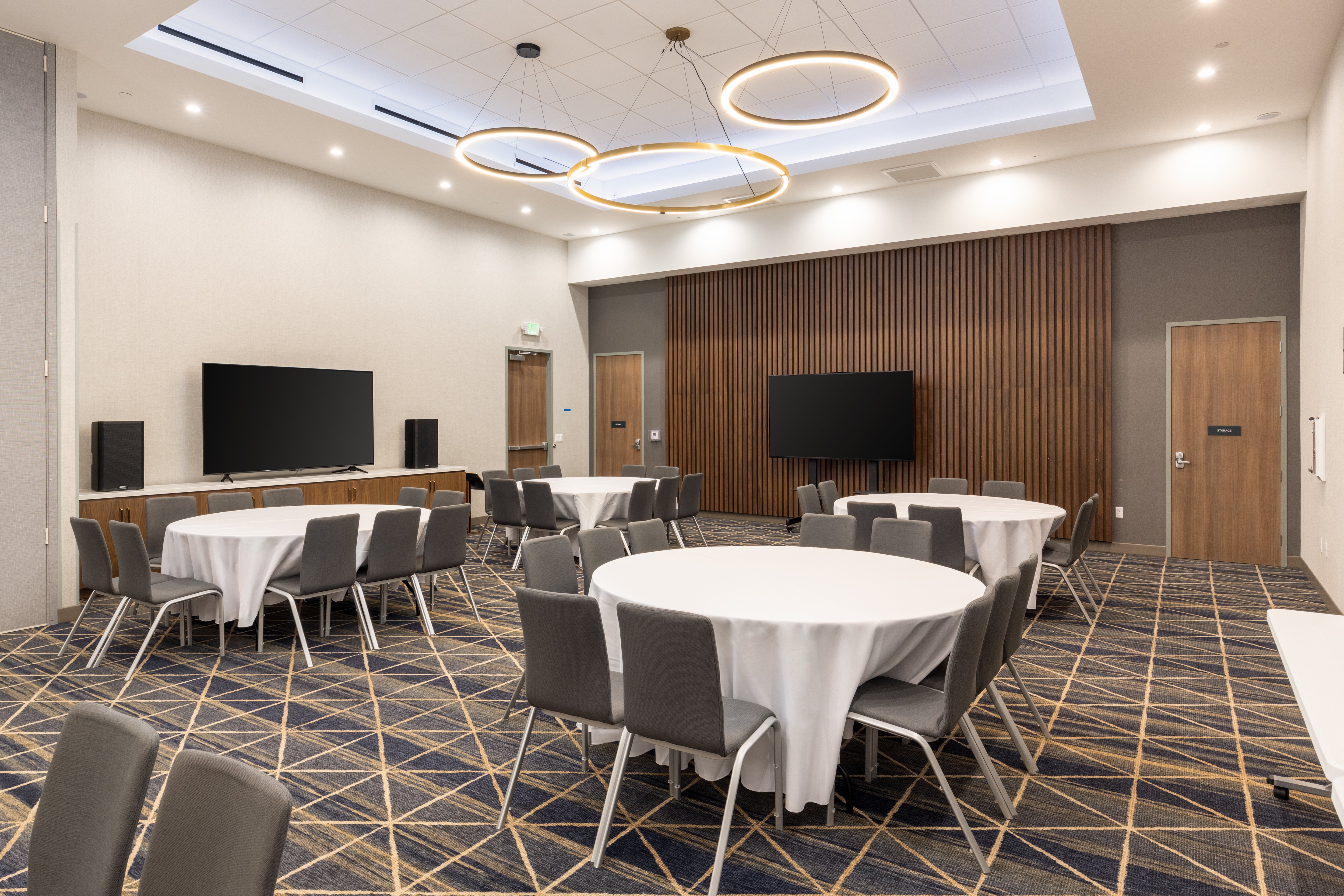 holiday inn hotel and suites monterey park los angel