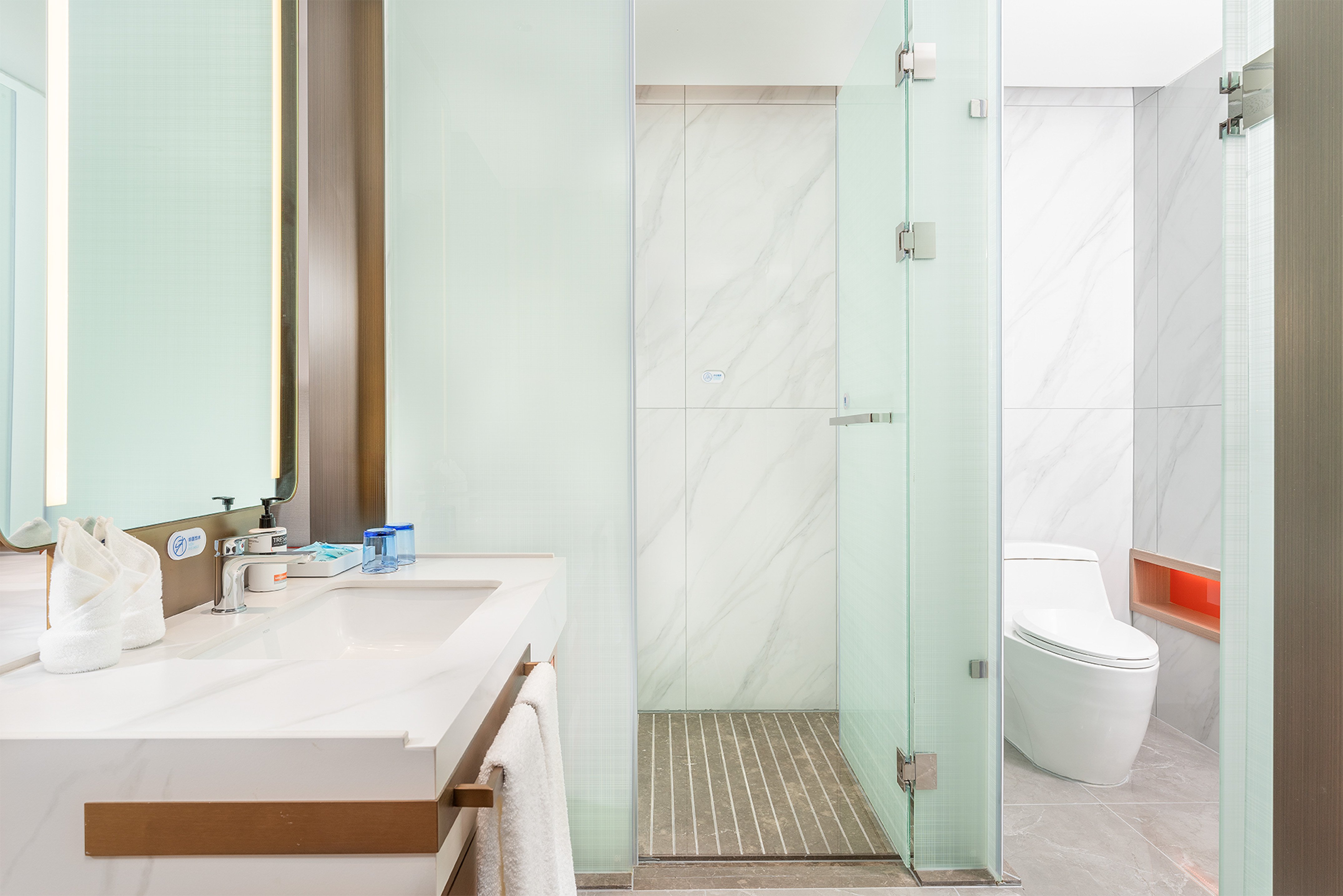 holiday inn express bazhong center an ihg hotel