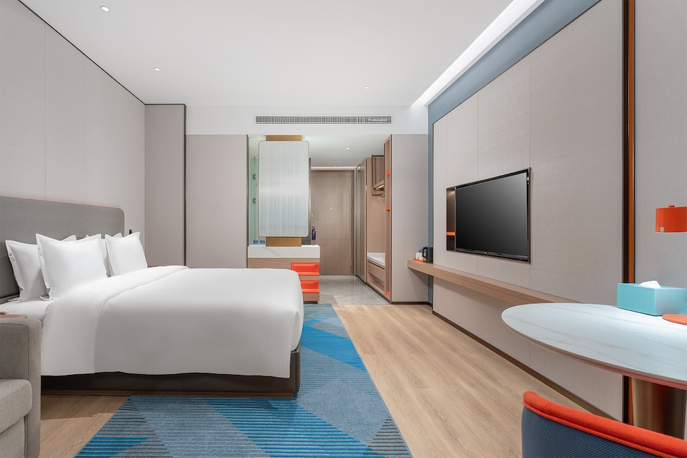 holiday inn express bazhong center an ihg hotel
