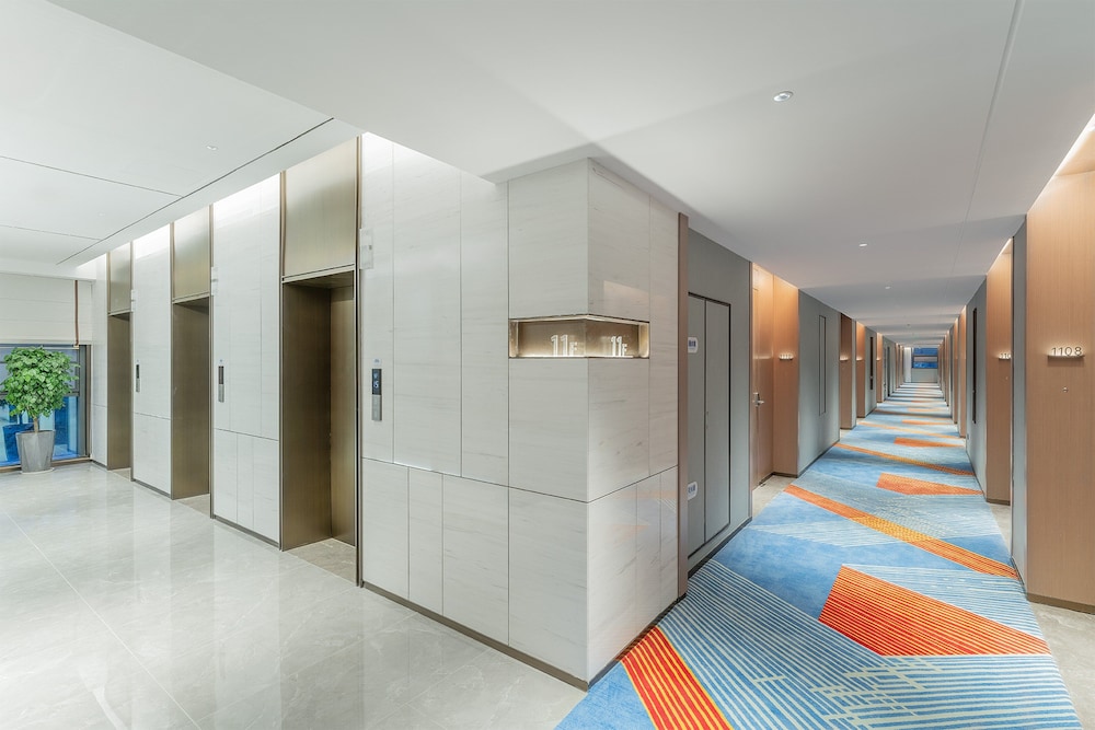 holiday inn express bazhong center an ihg hotel