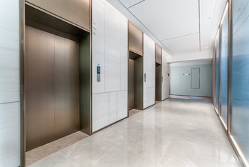 holiday inn express bazhong center an ihg hotel