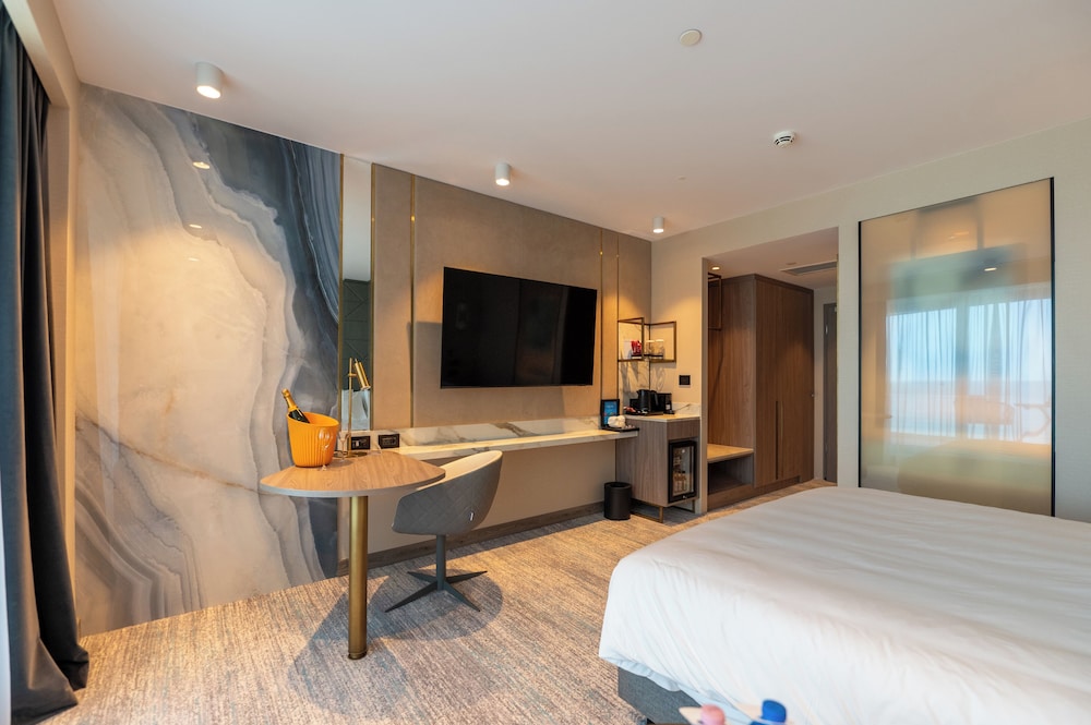 crowne plaza constanta mamaia beach an ihg hotel