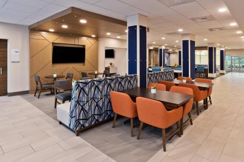 holiday inn express columbus northeast an ihg hotel