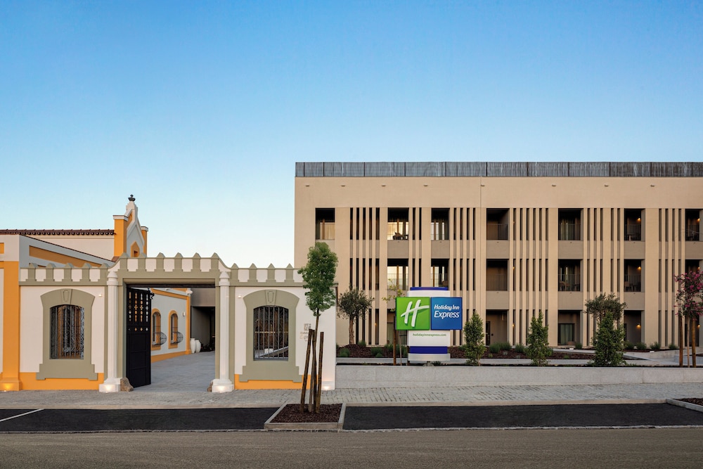 holiday inn express evora an ihg hotel