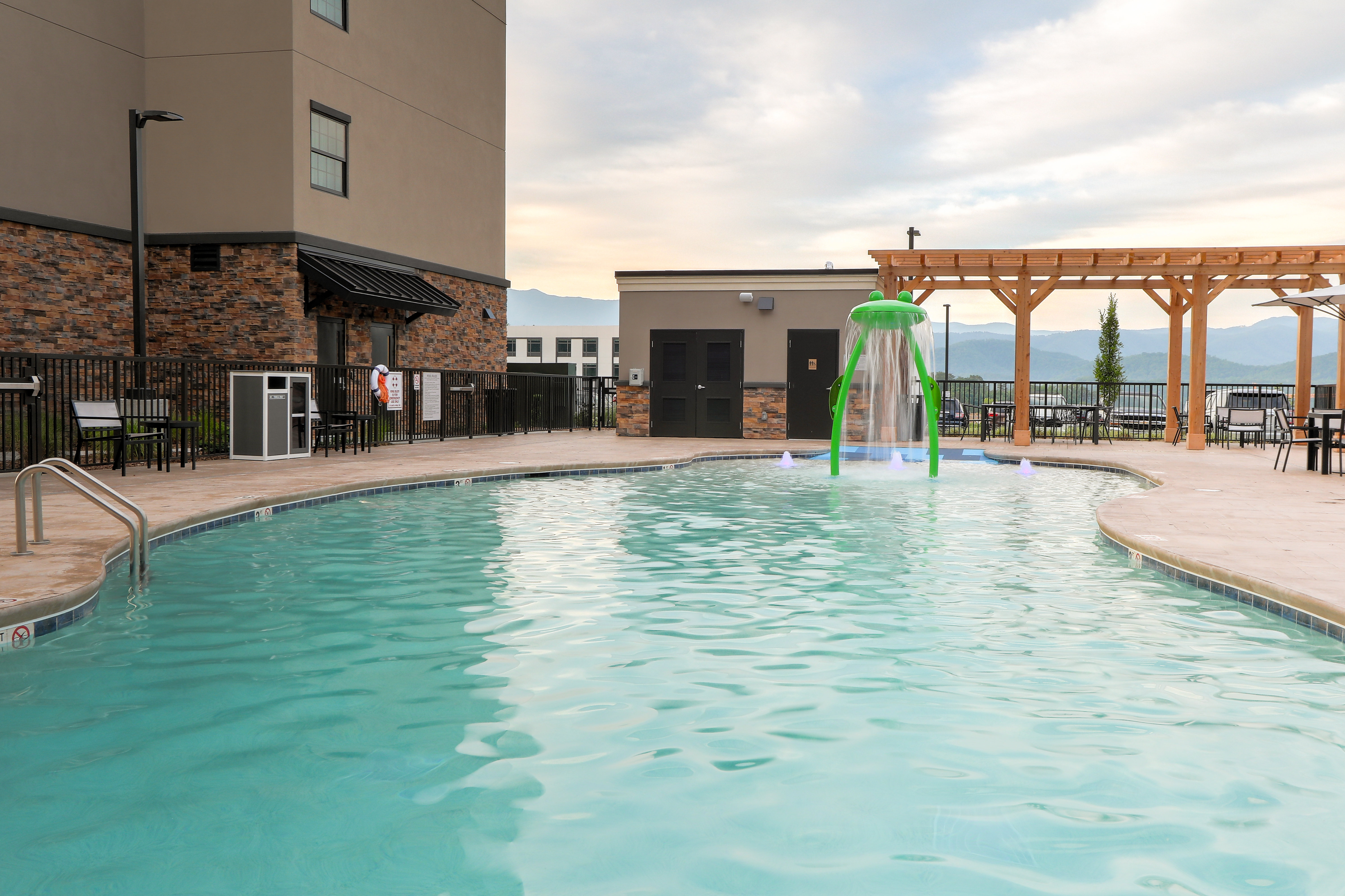 staybridge suites pigeon forge smoky mtns an ihg hotel