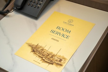 port marine hotel