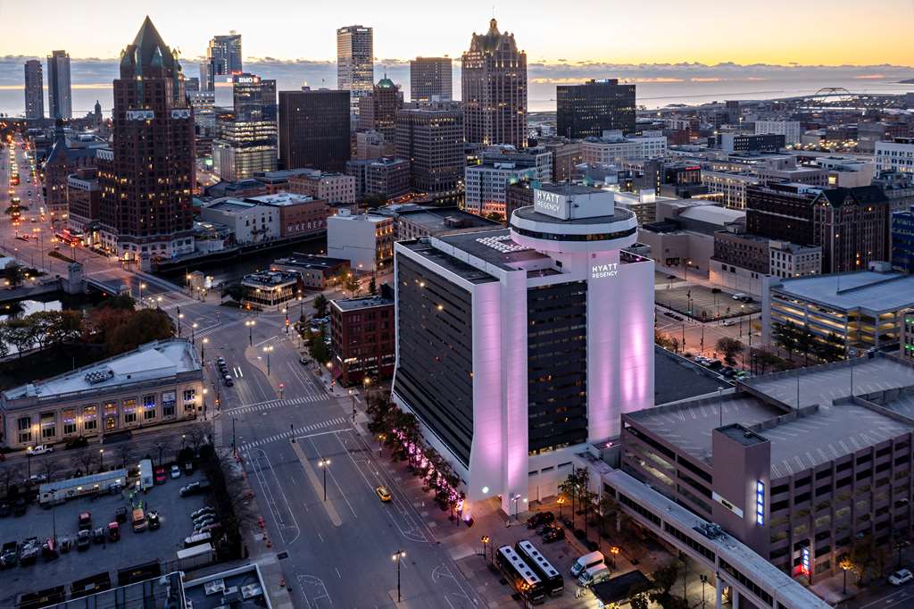 hyatt regency milwaukee