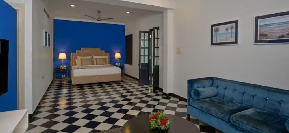 the old court house by abad