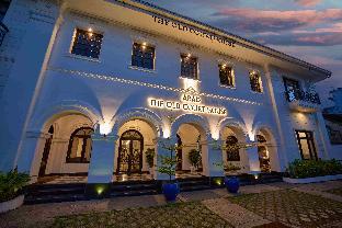 the old court house by abad