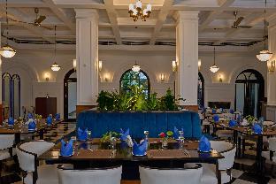 the old court house by abad