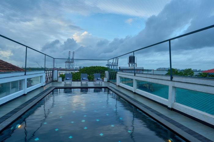 the old court house by abad