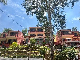 crestmont snow view resort ranikhet