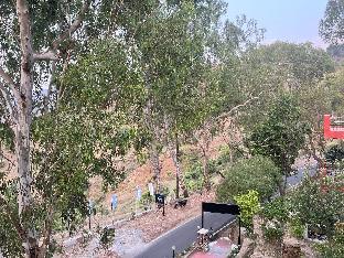 crestmont snow view resort ranikhet