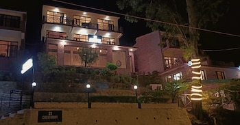 crestmont snow view resort ranikhet