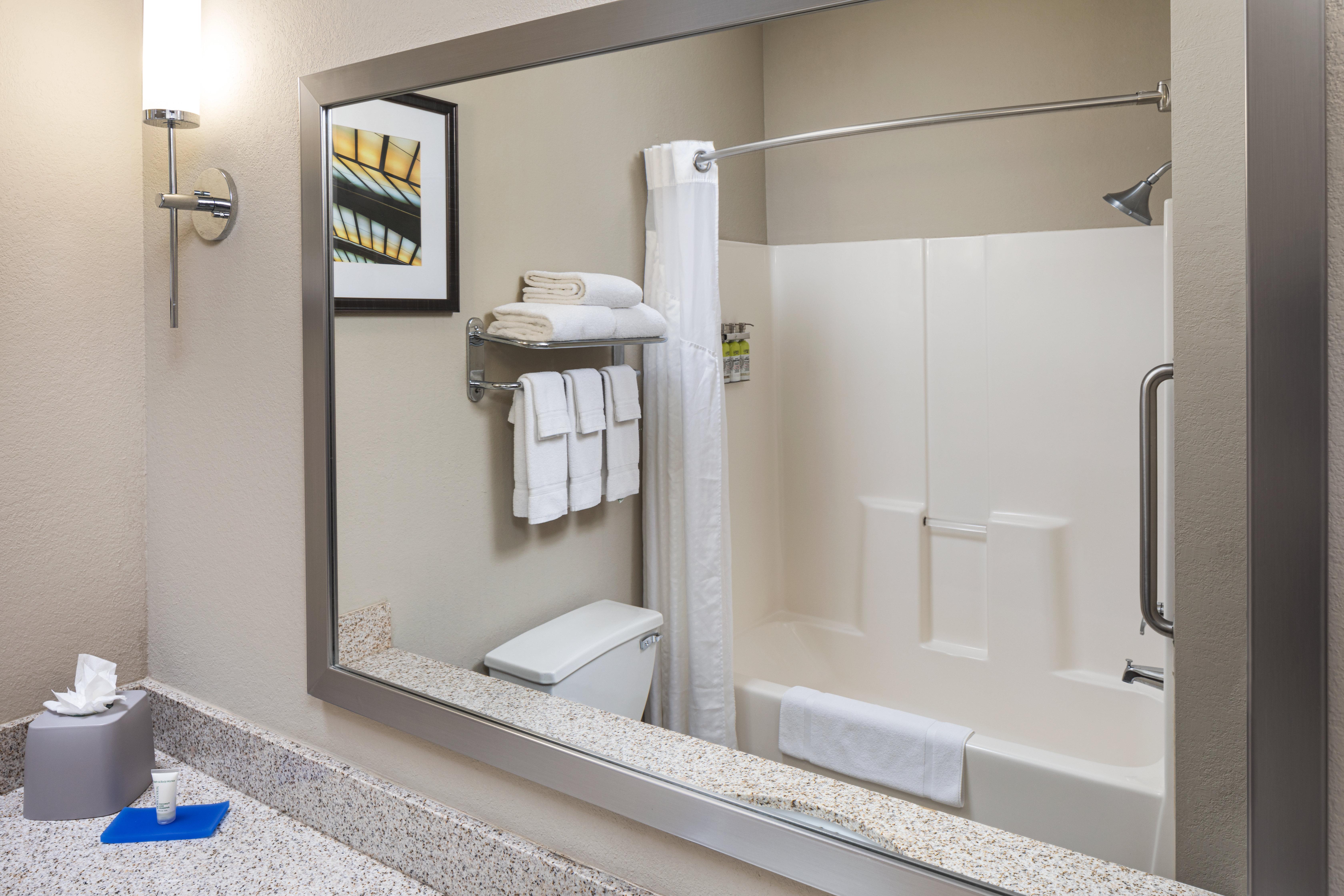 holiday inn express hotel and suites minneapolis minnetonka by ihg