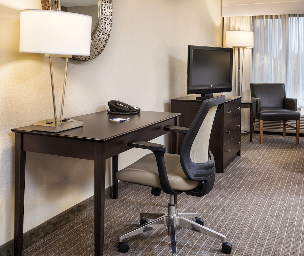 holiday inn express hotel and suites minneapolis minnetonka by ihg