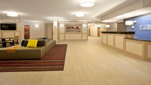 Holiday Inn Express Hotel & Suites Minneapolis-Minnetonka By Ihg,Near Skiing,3 star