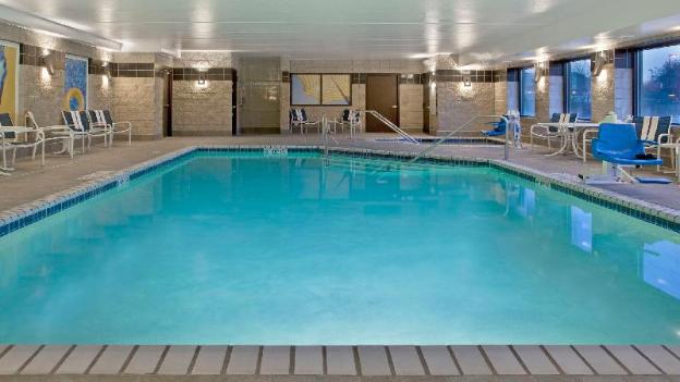 holiday inn express hotel and suites minneapolis minnetonka by ihg