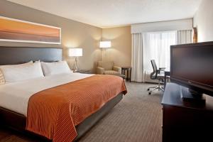 holiday inn express hotel and suites minneapolis minnetonka by ihg