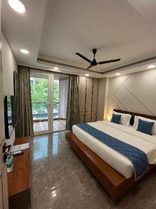 axon mayfield garden near artemis hospital sector 51