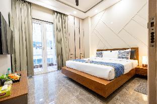 axon mayfield garden near artemis hospital sector 51