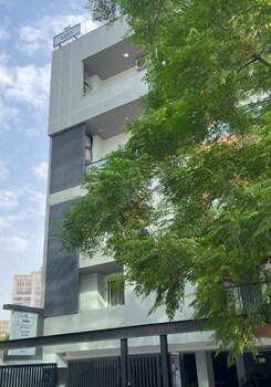 axon mayfield garden near artemis hospital sector 51