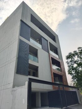 axon mayfield garden near artemis hospital sector 51