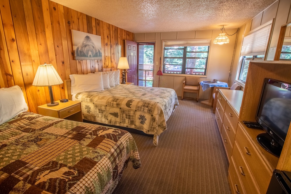 castle mountain lodge