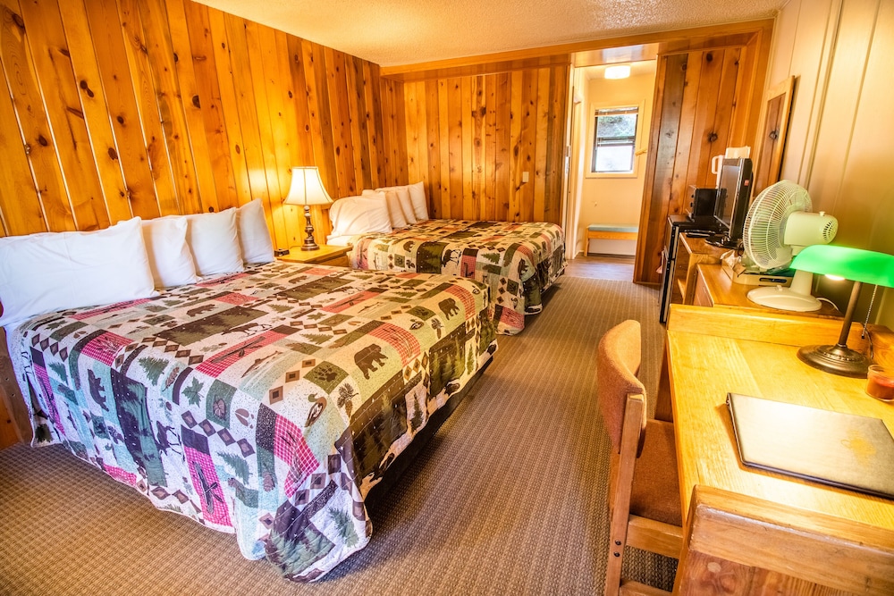 castle mountain lodge