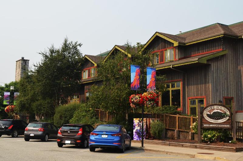 Howe Sound Inn & Brewing Company,Vancouver>>Downtown Squamish,3 star