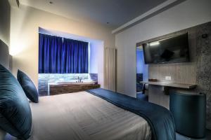 suite blue style