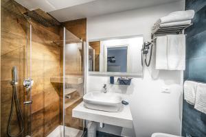suite blue style