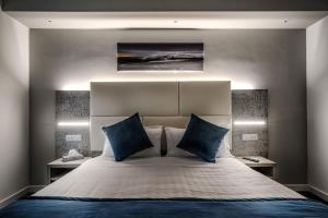 suite blue style