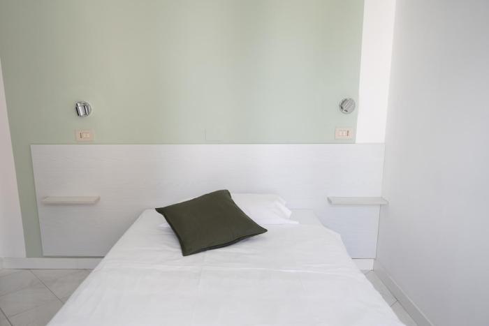 hotel the sea