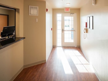 woodspring suites baton rouge airline highway