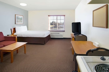 woodspring suites baton rouge airline highway