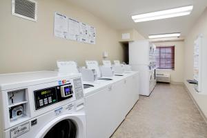 woodspring suites baton rouge airline highway