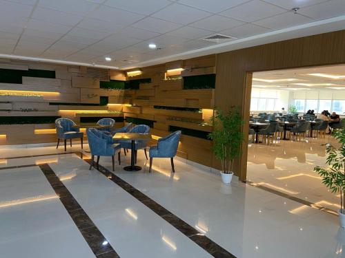 dolphin continental salmiya hotel
