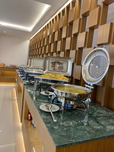 dolphin continental salmiya hotel