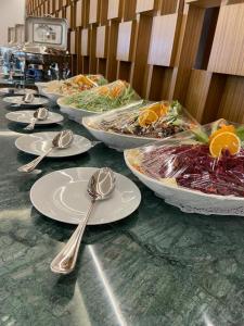 dolphin continental salmiya hotel
