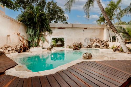 enigmatic hotel experience