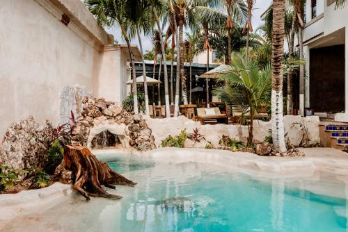 enigmatic hotel experience